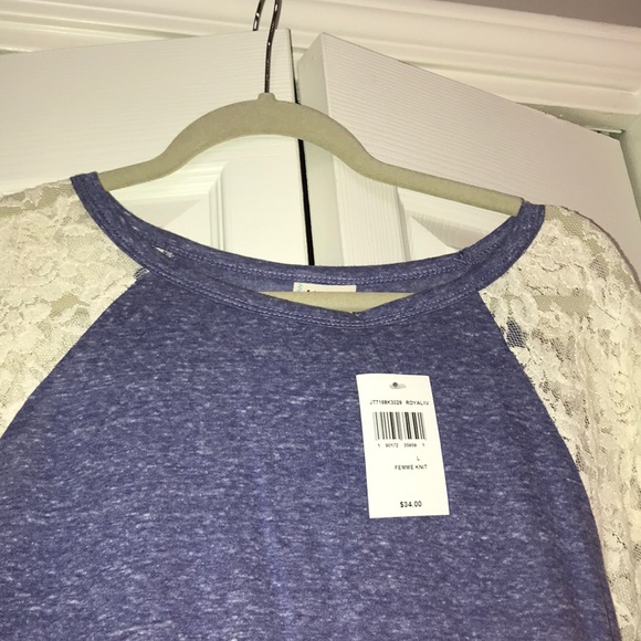 Pretty Casual Lacey Blouse - Picture 3 of 3